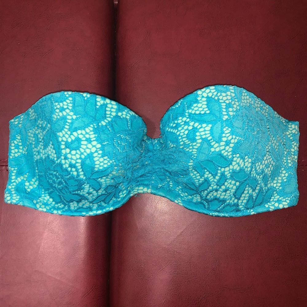 Victoria’s secret strapless bikini top crochet 32d